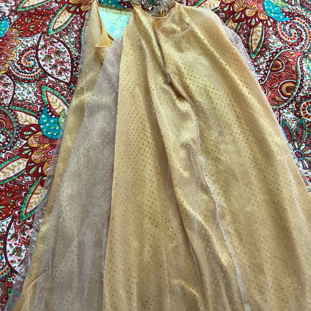 Dresses - Picture 3 of 4
